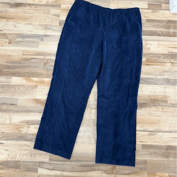 NEW Alfred Dunner Corduroy Pants Comfort Elastic Waist 18 Regular Length Navy - Picture 3 of 8